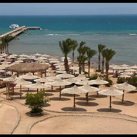 El Karma Aqua Beach Resort
