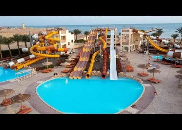 El Karma Aqua Hotel 4*